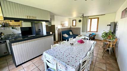 Gîte pour 8 personnes, avec jardin et terrasse à Villebernier