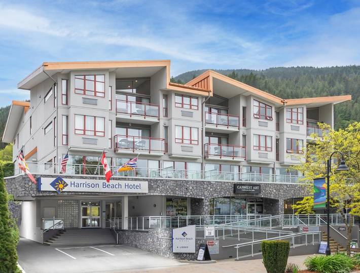 Hotel für 4 Personen, mit Pool und Whirlpool sowie Balkon in British-Columbia