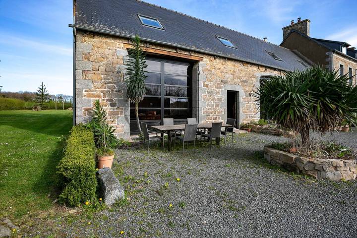 Gîte pour 4 personnes, avec Jardin et Sauna
