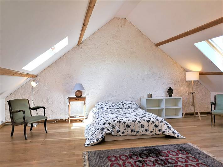 Gîte pour 5 personnes, avec jardin à Montreuillon