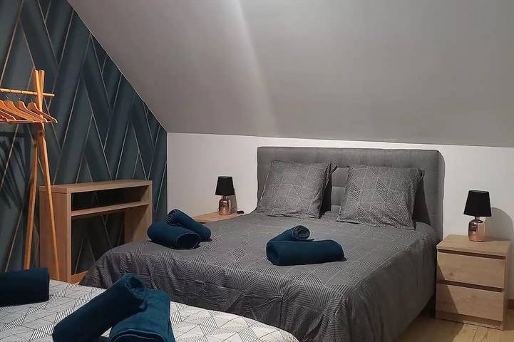 Location de vacances pour 12 personnes, avec jardin ainsi que terrasse et jacuzzi à Allerey-sur-Saône - 4