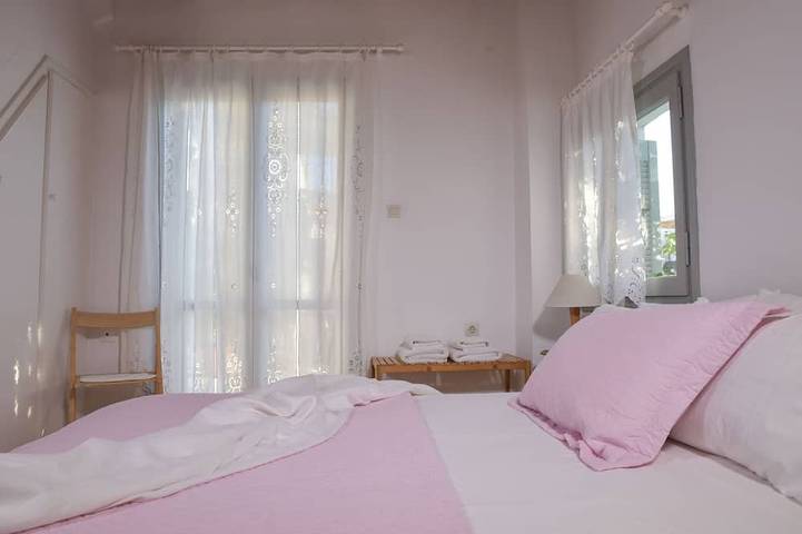 Entire apartment, Seasound I. Amazing apartment into the sea in Agioi Apostoli, Chania region
