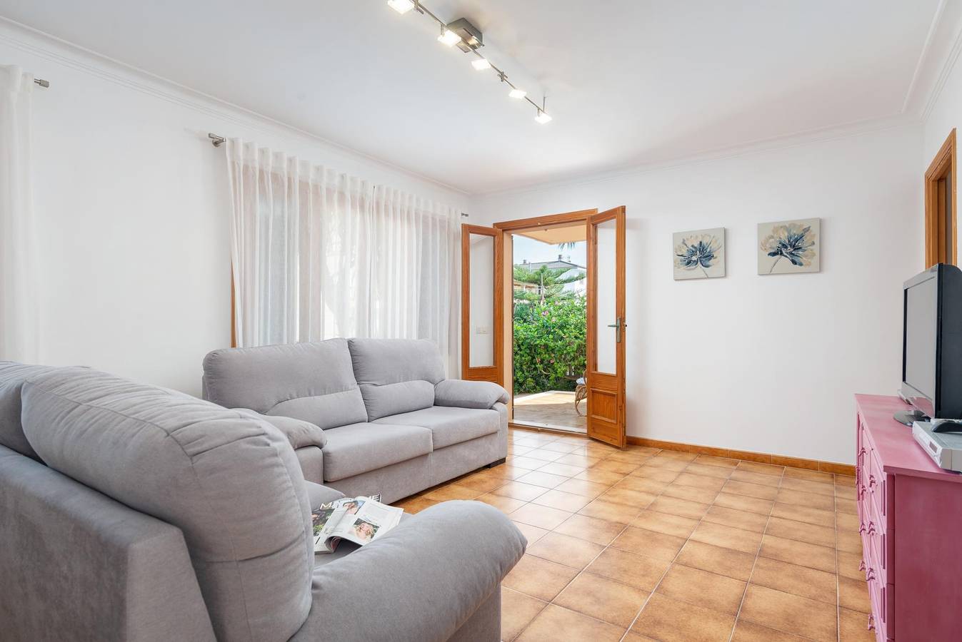 Apartamento vacacional entero, Can Confit - Apartamento con terraza en Can Picafort. Wifi Gratis in Can Picafort, Santa Margalida