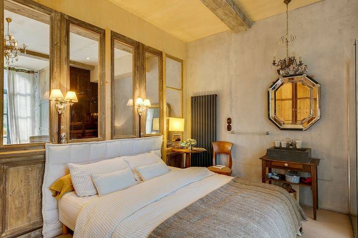 Gîte pour 24 personnes, avec jardin et terrasse, animaux acceptés à Ingrandes - 4