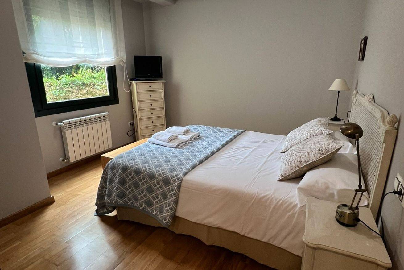 Entire apartment, Holiday apartment for 5 people in Llanes, Costa Verde (Spain)