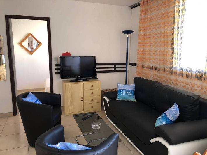 Ganze Wohnung, Großes T3-Apartment für 6 Personen mit Terrasse und Pool, 100m bis zu den Geschäften, am Sandstrand in Le Barcarès, Côte d'Améthyste