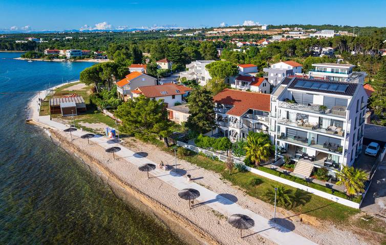 Ferienwohnung für 4 Personen, mit Terrasse, mit Haustier in Bibinje - 2