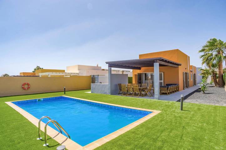 Villa voor 7 personen, met tuin in Las Salinas