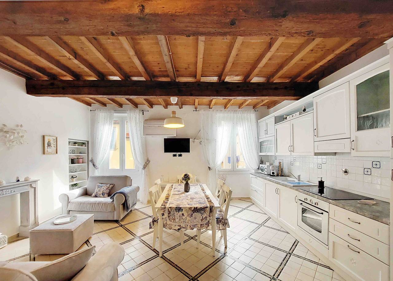 Ganze Wohnung, Casa Ornella – Charme auf zwei Ebenen im Herzen von Florenz in Florence city center, Florenz