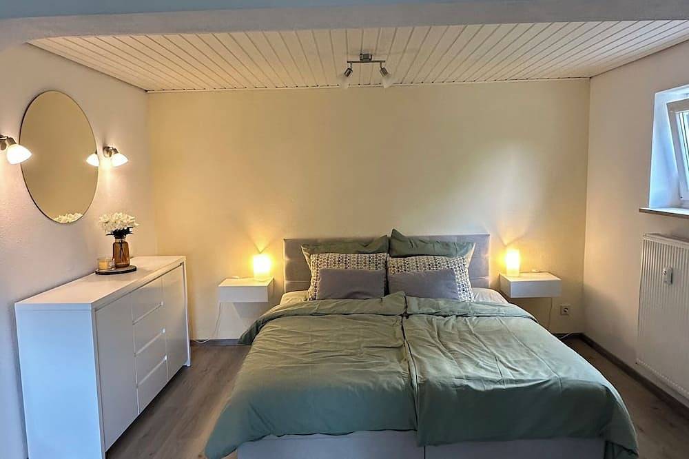 Ganze Wohnung, Ferienwohnung Schlossblick \ngemütlich-Moderne Wohnung mit Terrasse und Ausblick in Heiligenstadt, Fränkische Schweiz