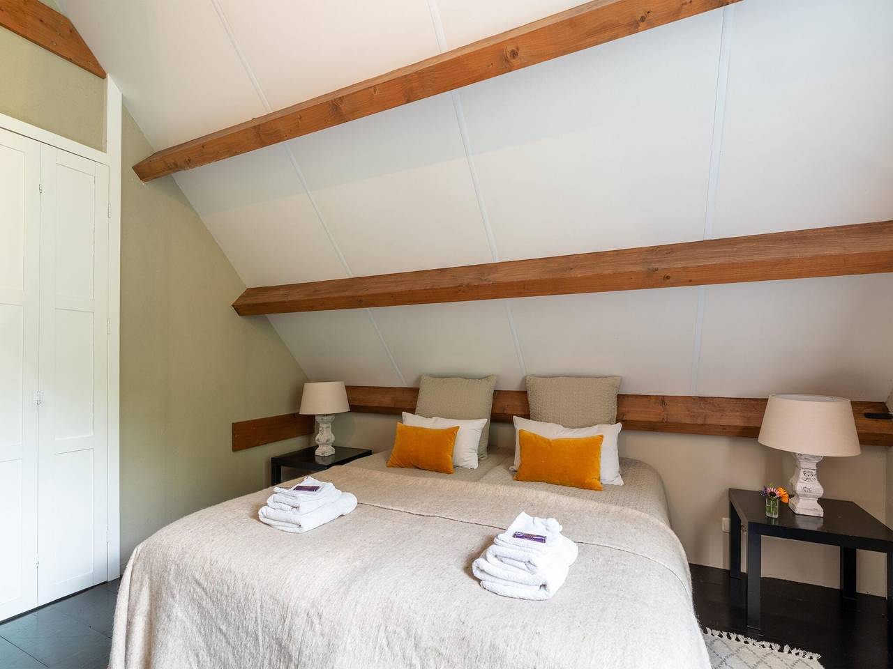 Landhuis in Deil bij rivier Linge in Betuwe