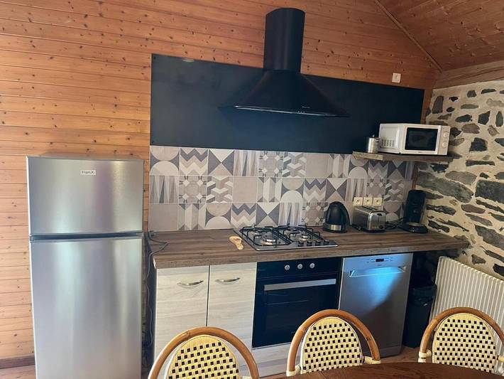 Location de vacances pour 8 personnes, avec vue et terrasse, animaux acceptés à Saint-Hostien - 3