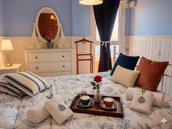 Entire apartment, Holiday Apartment 'Beautiful 3 Bedrooms Wifi Sea View' with Sea View, Wi-Fi and Air Conditioning in Radazul Bajo, El Rosario