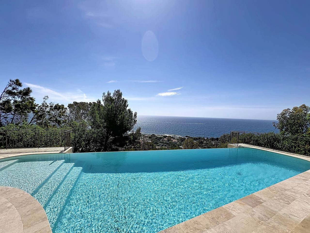 Odyssee in Les Issambres, Roquebrune-sur-Argens