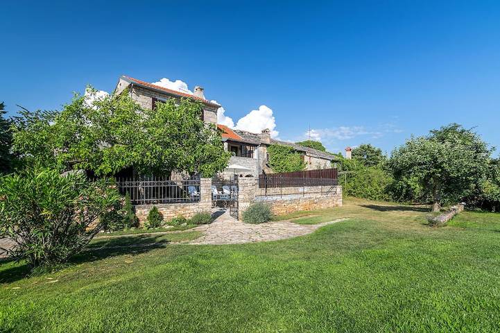 Villa istriana con piscina per una vacanza indimenticabile in Portole (Općina), Istria centrale