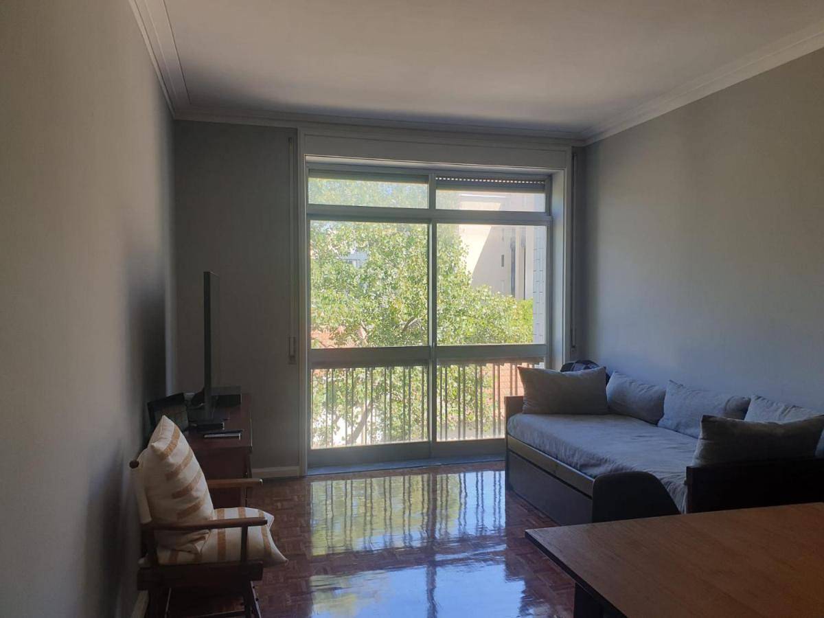 Apartamento inteiro, Beach and Riverside Apartment in Nevogilde, Porto