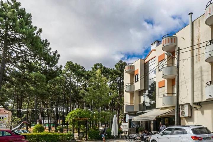 Apartamento de férias para 6 pessoas, com vista e varanda em Aroeira