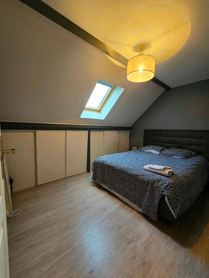 Appartement de vacances entier, Double Room in Le Mesnil-Amelot, Seine-et-Marne