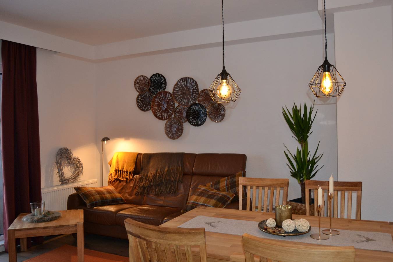 Ganze Wohnung, Apartment 'Fewo Auszeit Zum Anspel' mit privater Terrasse, Gemeinschaftsgarten & Wlan in Düdinghausen, Medebach