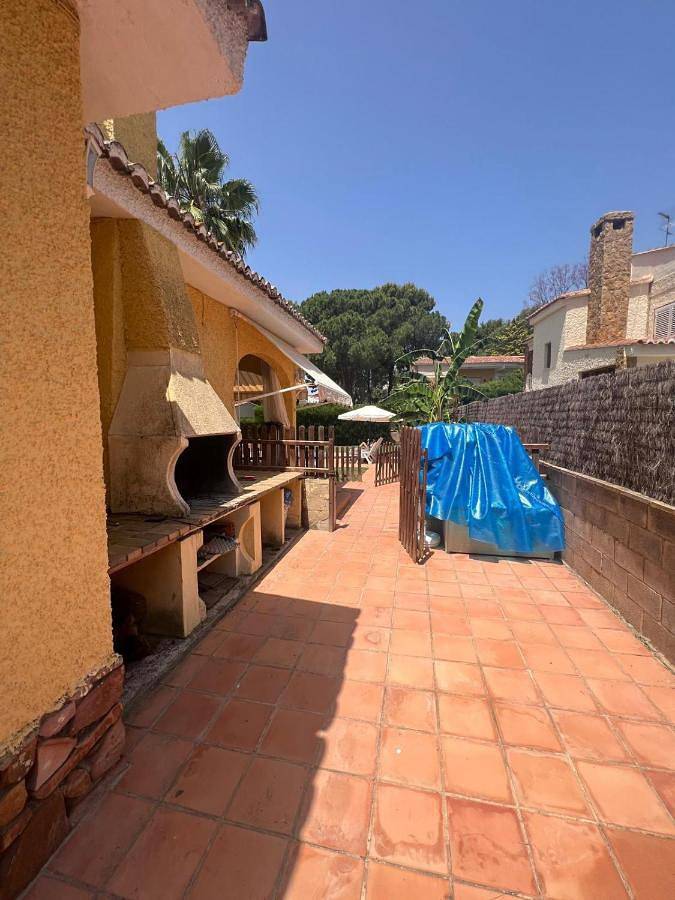 Casa rural para 10 personas, con Balcón y Jacuzzi además de Terraza y Jardín en Campo de Turia - 2