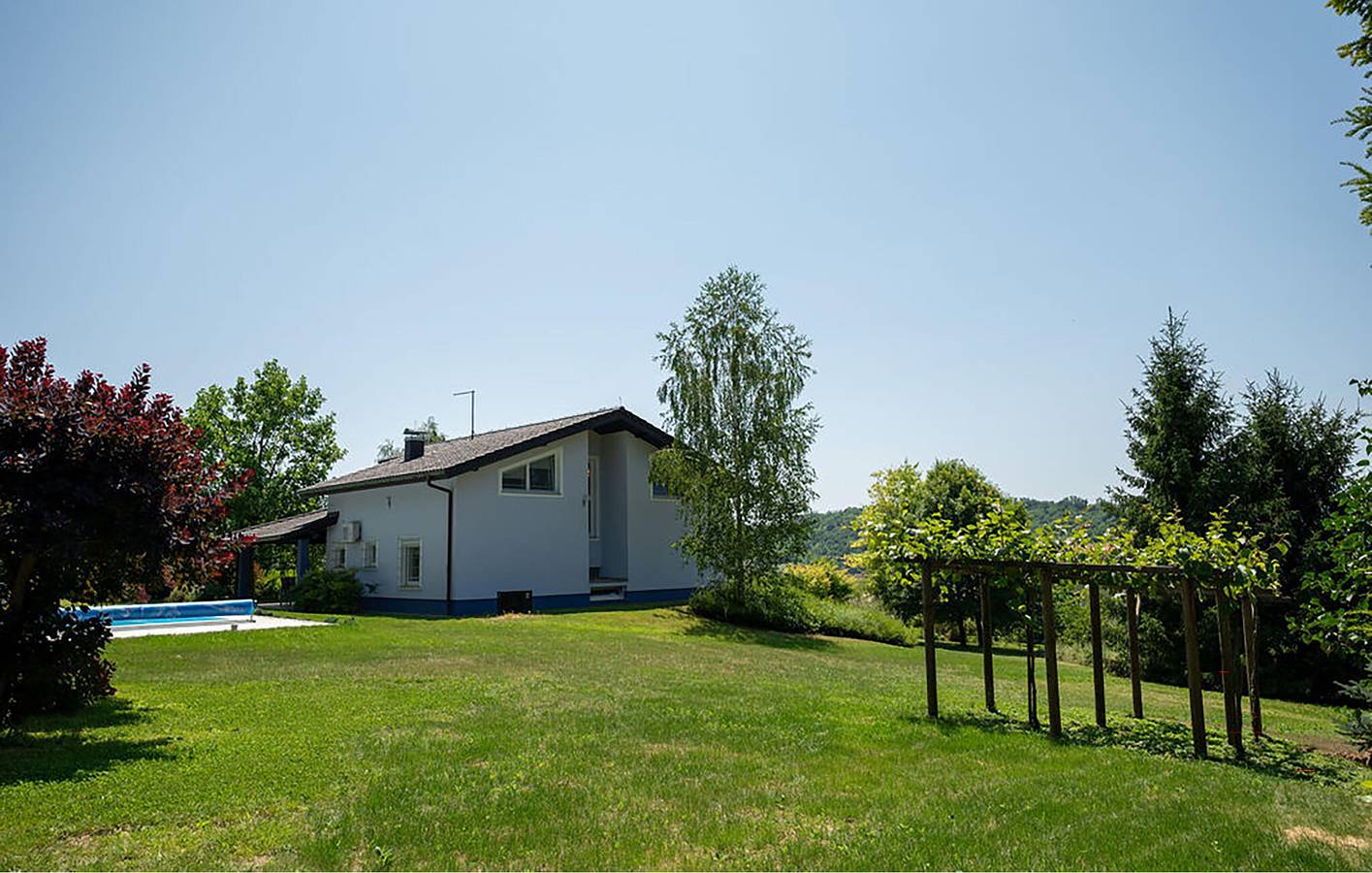 Schickes Apartment mit einem Schlafzimmer, Pool und WLAN, 400 m vom Zentrum von Pregrada entfernt in Krapina-Zagorje