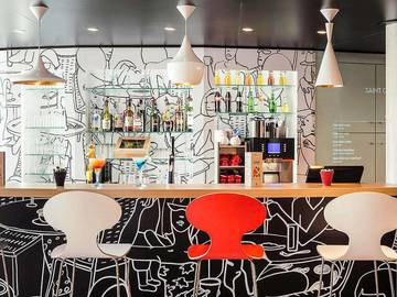 Hôtel pour 3 personnes, avec terrasse à Montigny-le-Bretonneux