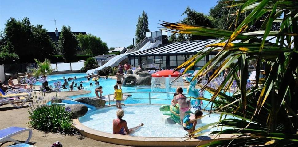 Camping pour 4 personnes, avec bassin pour enfant et sauna en Ille-et-Vilaine