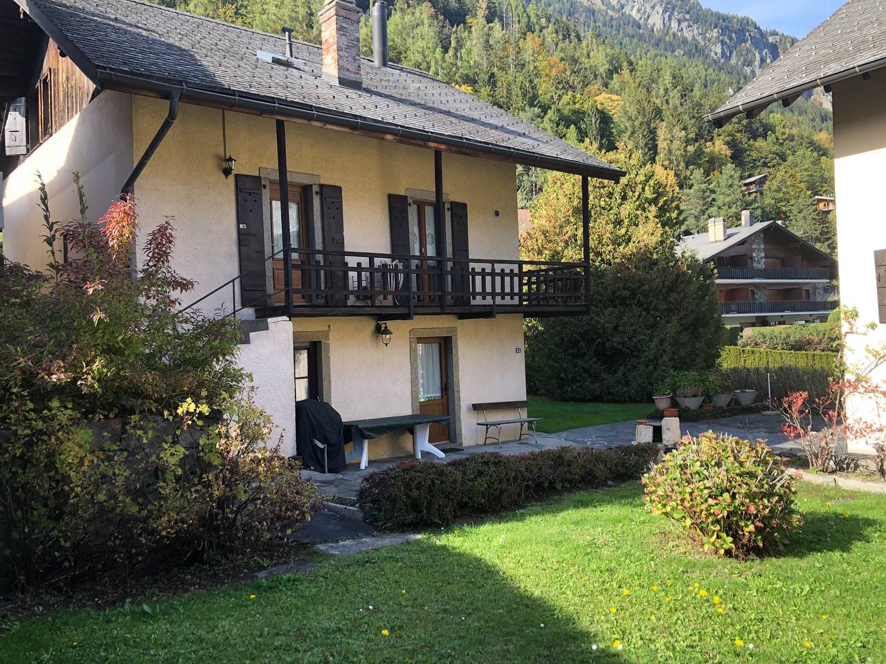 Chalet l'Escapade - 6 to 10 pax - Swiss Alps in Salvan, Martigny - Val de Bagnes & Umgebung