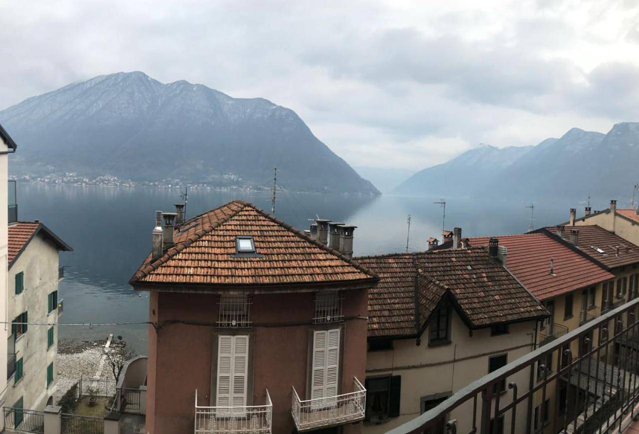 Ganze Wohnung, Two-Bedroom Apartment in Colonno, Comer See