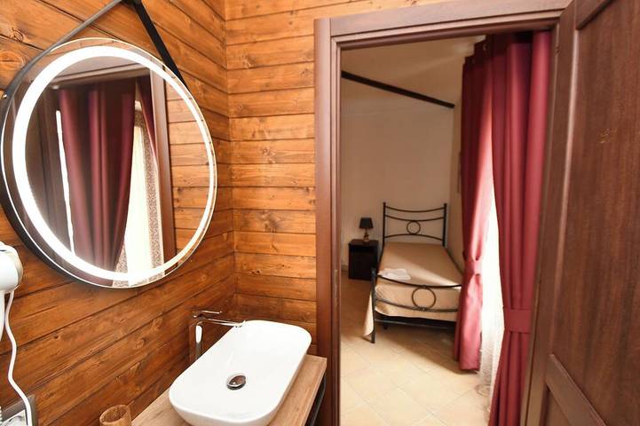 Guesthouse in the historic center of Piazza Armerina with reserved parking, in Piazza Armerina, Enna Provinz