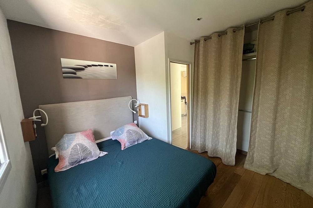 Ground floor, walking distance to the sea in Le Pradet, Parc national Port-Cros