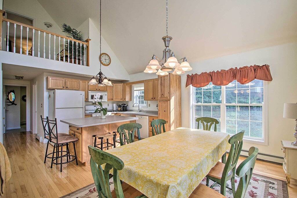 Pet-Friendly Home w/ Hot Tub Near Cranmore! in Conway, New Hampshire