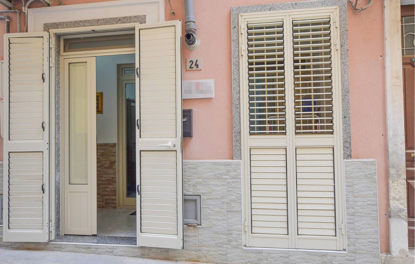 Apartamento vacacional entero, Apartamento en el centro de la ciudad con cama doble y aparcamiento in Ragusa (Sicilia), Provincia de Ragusa
