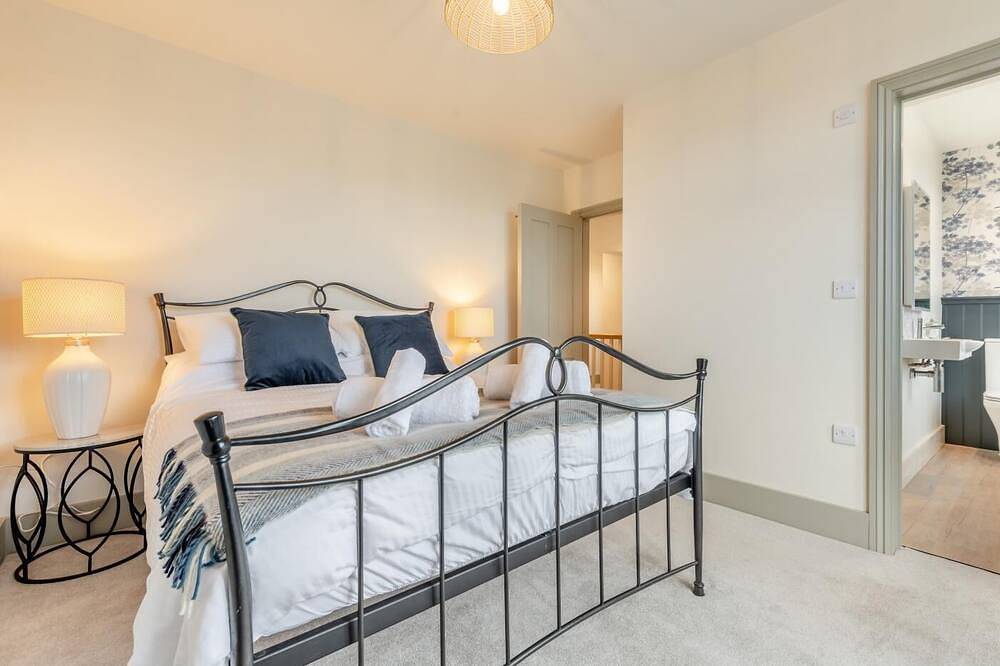 5 Bed in Corfe Castle (oc-r30456) in Corfe Castle, Dorset