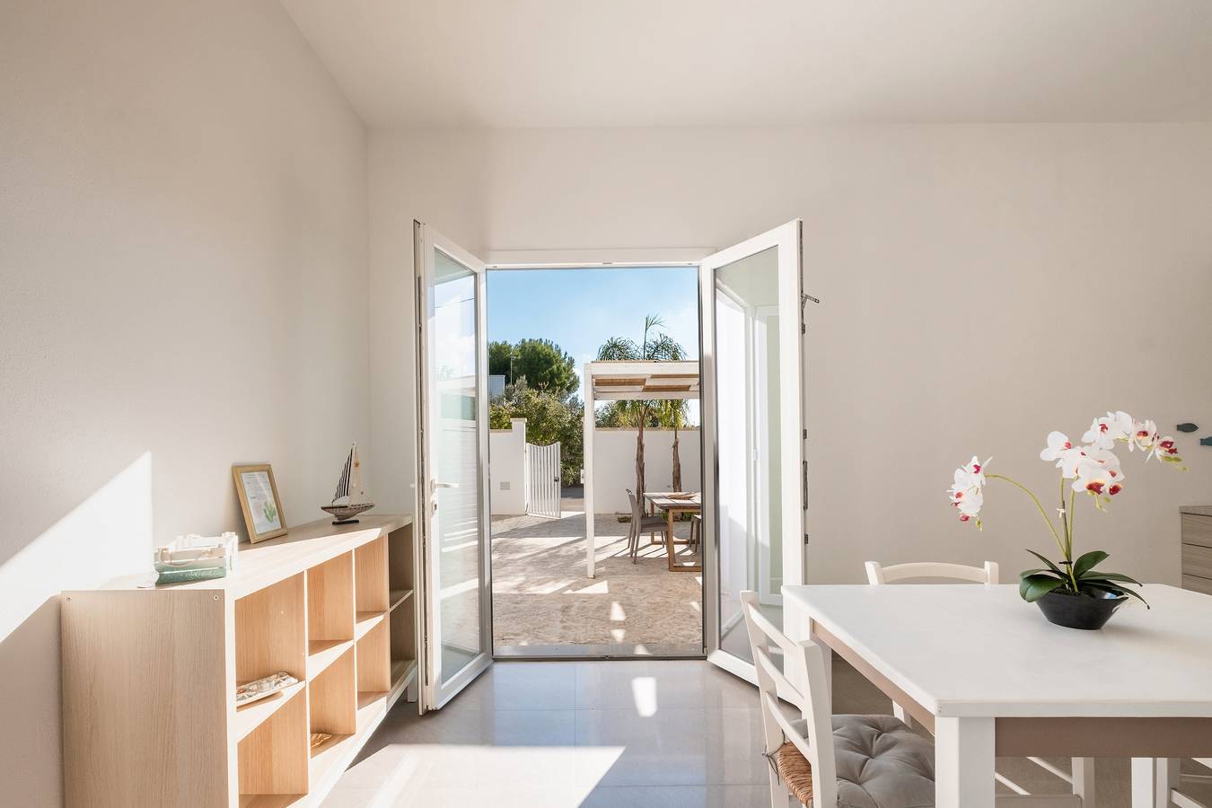 Casa Vacaciones 'Arvèa – Lux Coastal Essence' con Terraza Compartida, Wi-Fi y Aire Acondicionado in Torre Lapillo, Golfo de Tarento