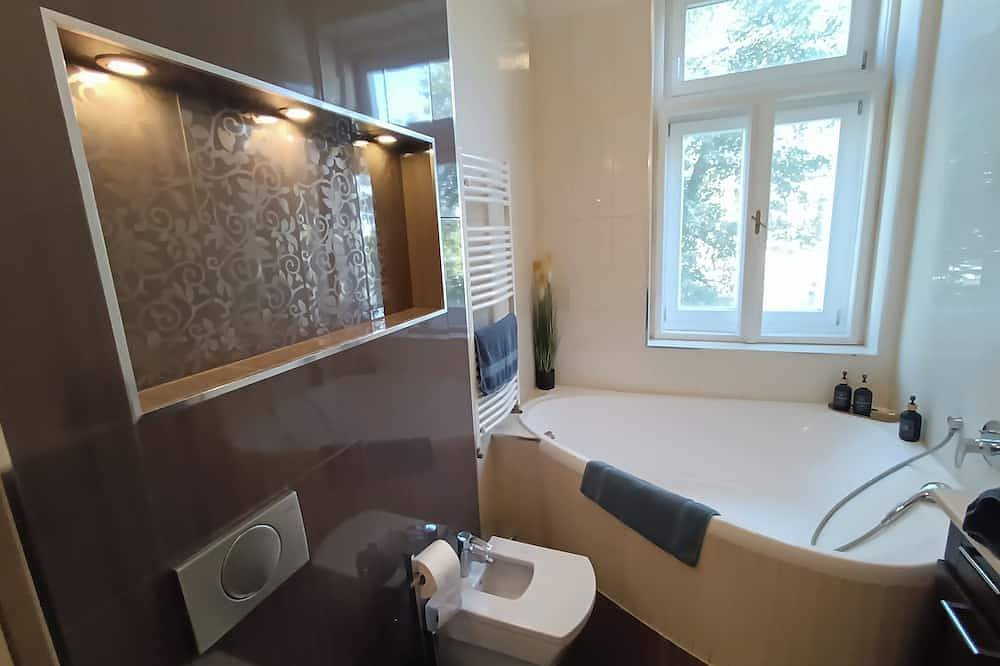Ganze Wohnung, 2-bedroom apartment in charming Győr with Ac, Wifi. Enjoy your stay in Györ, Raab-Wieselburg-Ödenburg