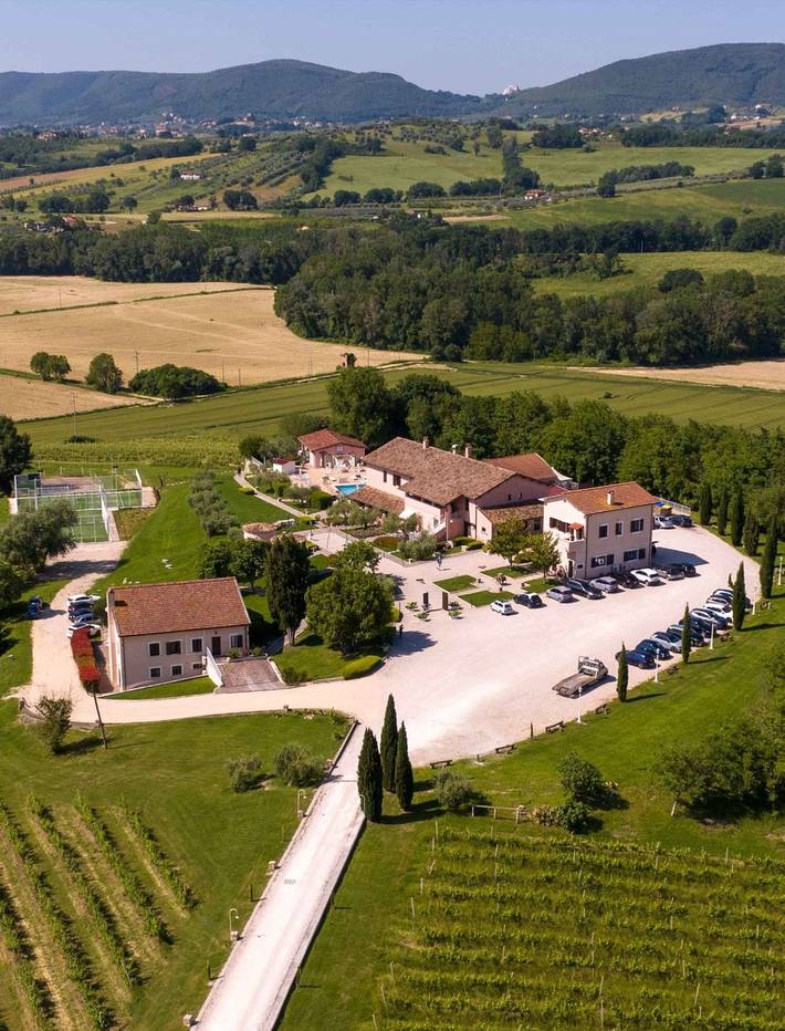 Appartamento intero, Appartamento 'Tenuta Marchesi Fezia - 1' con piscina condivisa, Wi-Fi e aria condizionata in Narni, Provincia di Terni