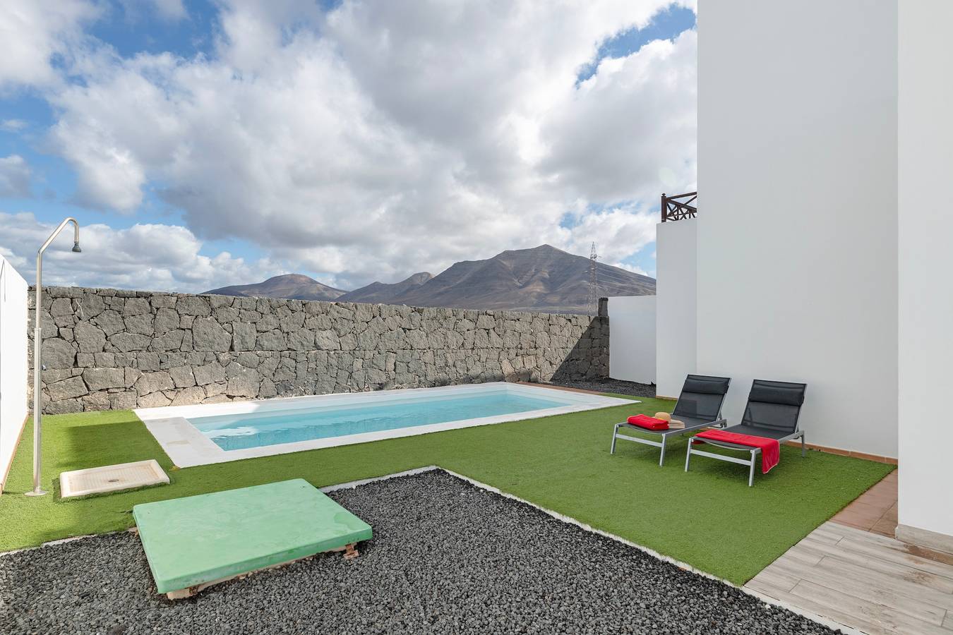 Ferienvilla 'Luxury Lanzarote' mit Meerblick, Privat Pool und Wi-Fi in Playa Blanca, Yaiza