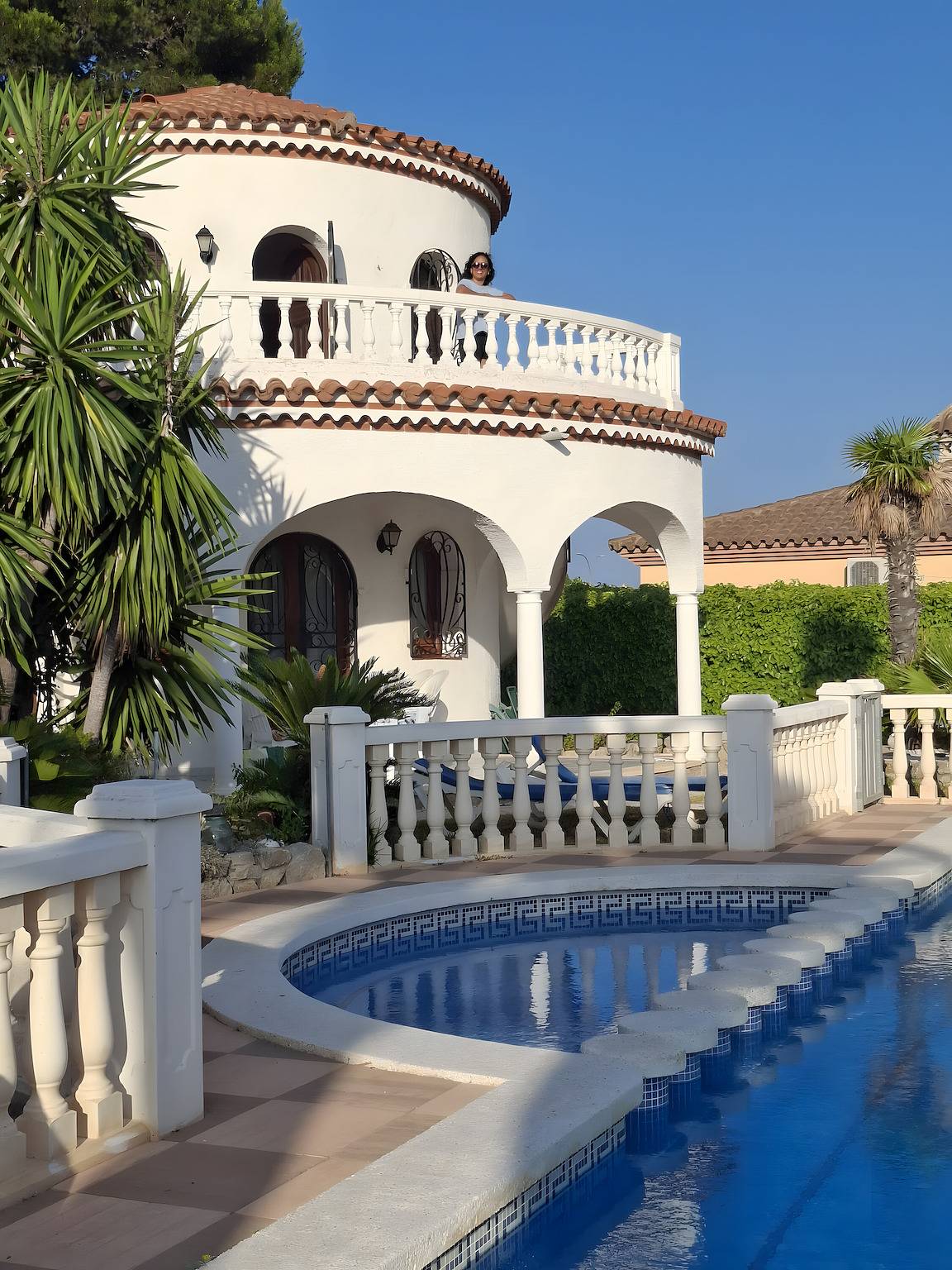 Holiday Home 'Paraiso Para 4' with Shared Pool, Wi-Fi and Air Conditioning in Mont-roig del Camp, Costa Dorada