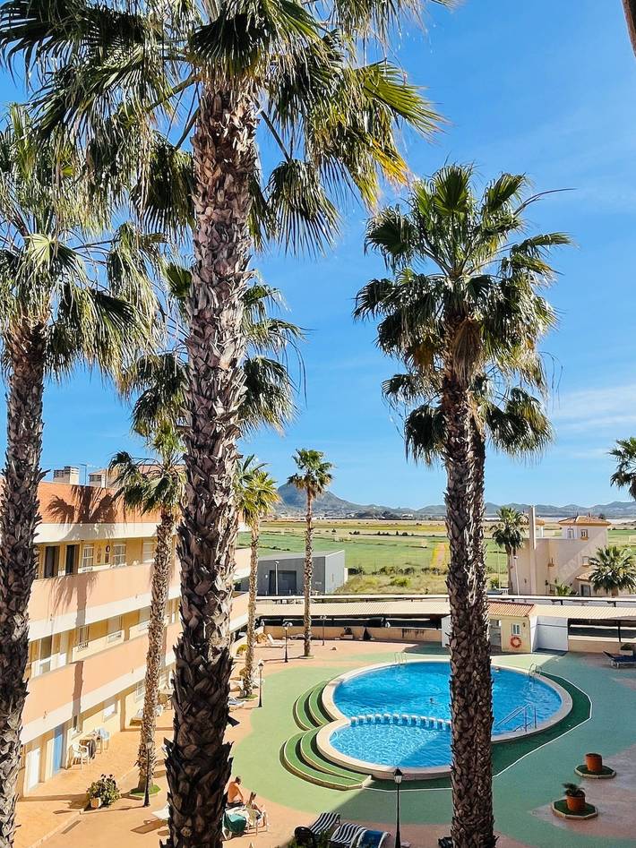 Entire apartment, Apartment 'Casa Sol Mar Menor' with Shared Pool, Balcony and Wi-Fi in Playa de Los Nietos (Cartagena), Cartagena