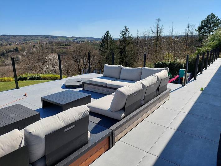 Location de vacances pour 12 personnes, avec piscine et terrasse ainsi que sauna et jardin, adapté aux familles à Aywaille - 4