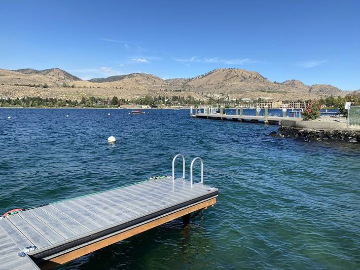 Vacation rental for 11 people, with yard and balcony in Chelan
