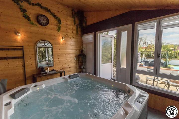 Chambre d’hôte pour 4 personnes, avec jardin et sauna ainsi que piscine et jacuzzi dans Haute-Garonne - 3