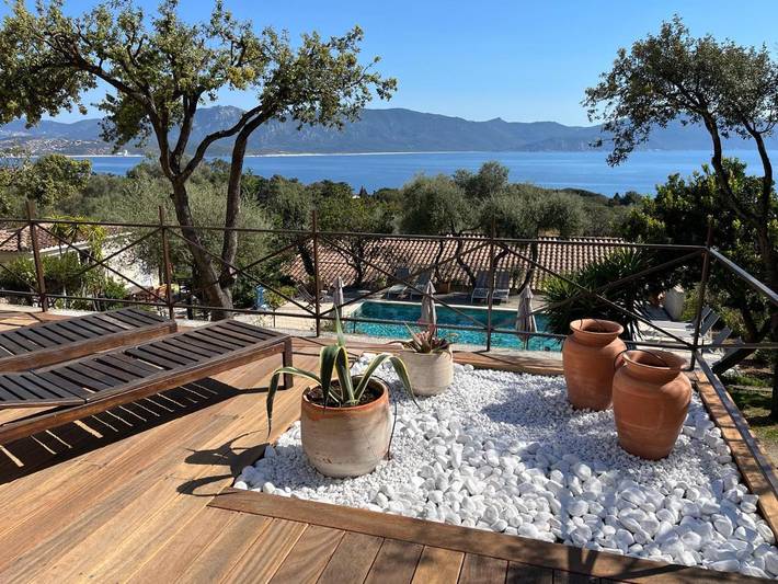 Apartamento de vacaciones para 5 personas, con jardín además de piscina y vistas - 1