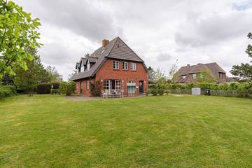 Ferienhaus für 4 Personen, mit Terrasse und Garten auf Föhr