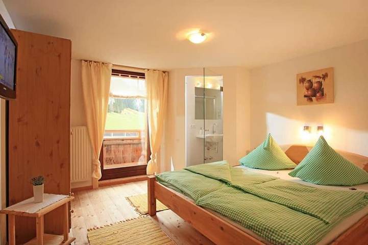 Ferienwohnung für 4 Personen, mit Balkon und Garten in Kelchsau