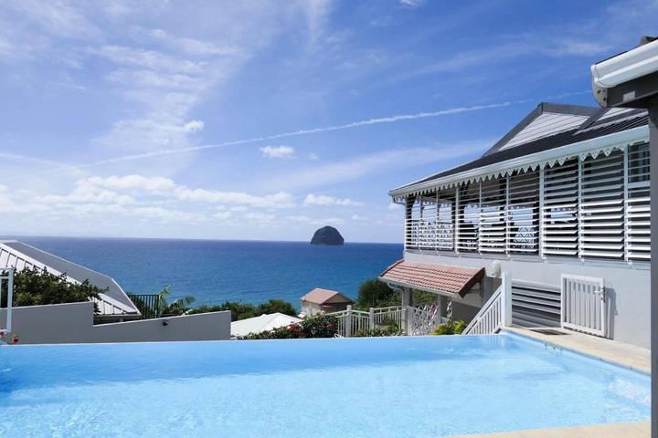 Chalet para 14 personas, con vistas además de piscina y terraza - 1