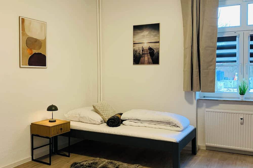 Ganze Wohnung, Frisch renovierte Ferienwohnung Nähe Goitzschesee in Bitterfeld-Wolfen in Bitterfeld, Bitterfeld-Wolfen