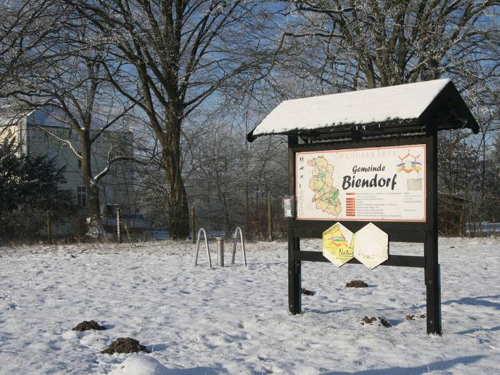 Ferienwohnung für 4 Personen, mit Terrasse und Garten in Biendorf - 3