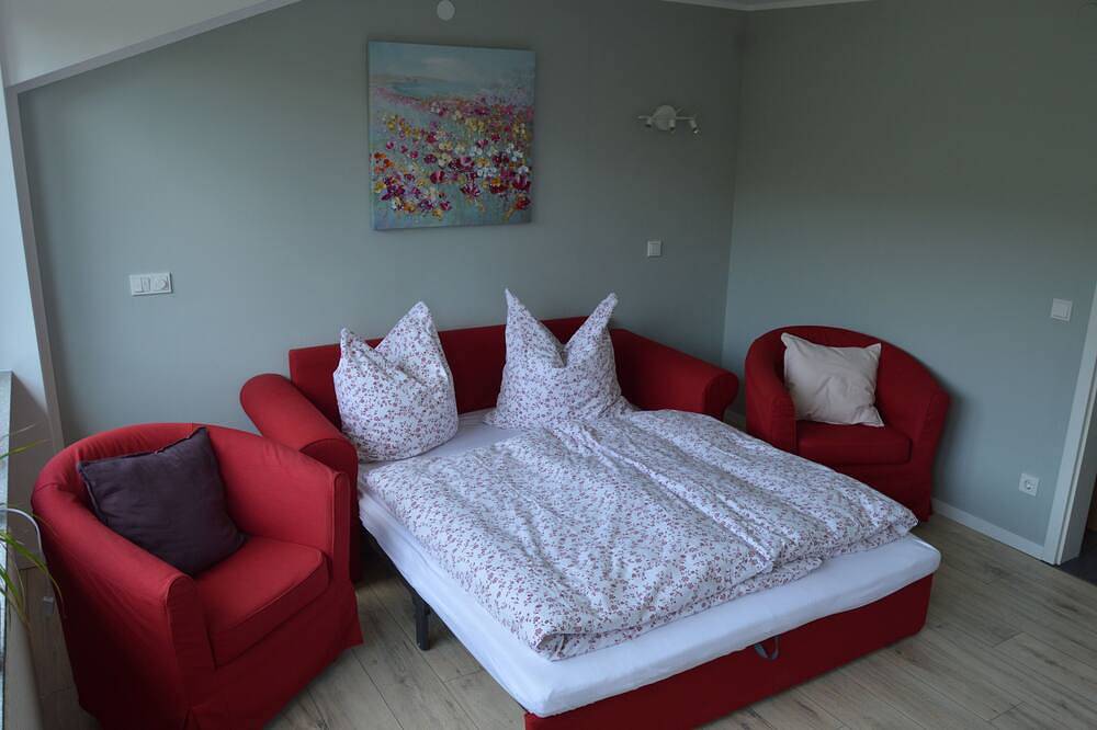 Ganze Wohnung, Neue Ferienwohnung mit toller Aussicht nahe Heidelberg in Neckargemünd, Kurpfalz
